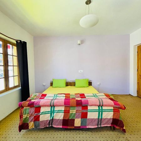 Happy Drifters Hostel Leh Exterior photo